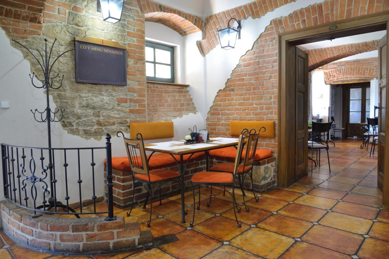 Hotel Via Ironia Vysoké Mýto 外观 照片