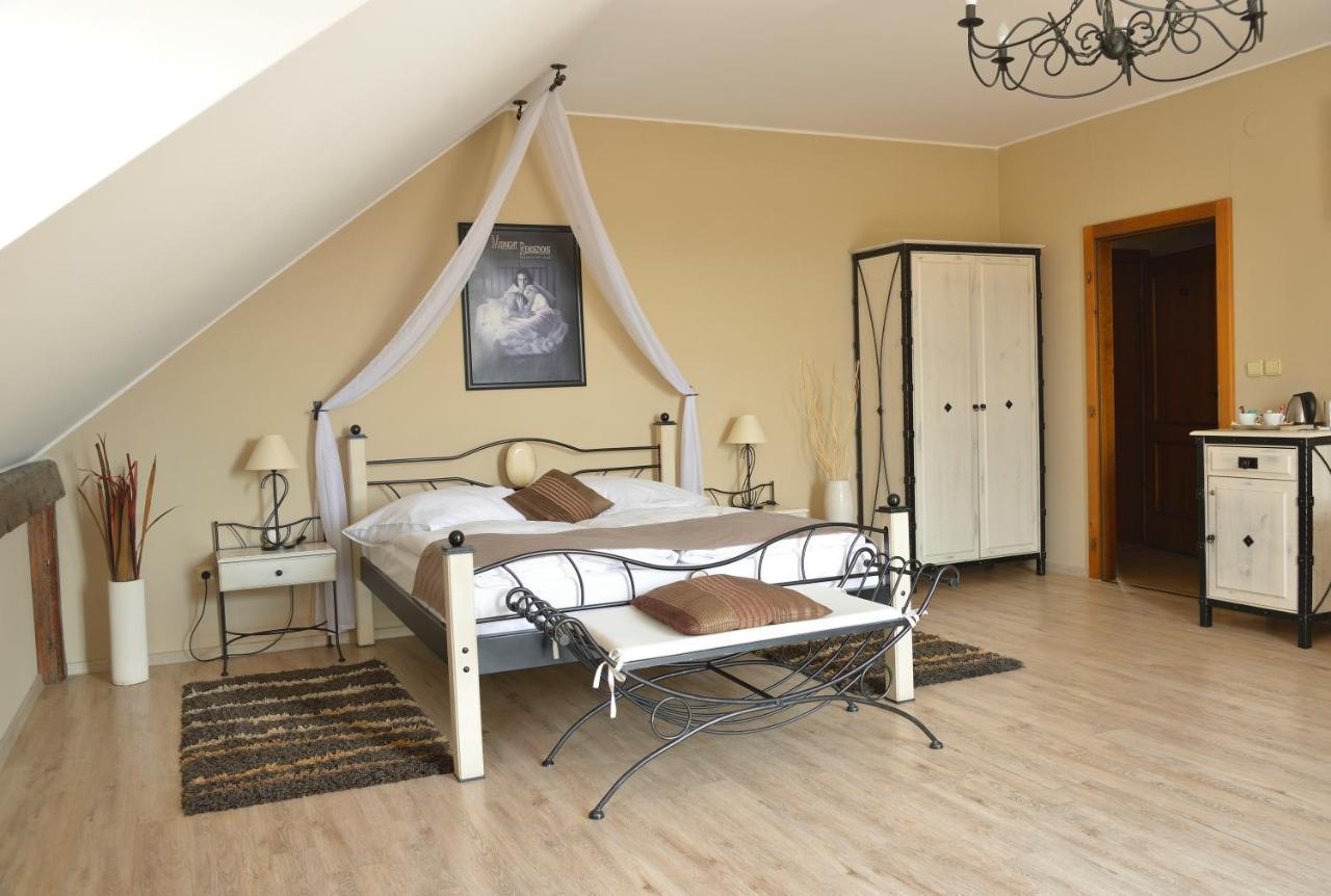 Hotel Via Ironia Vysoké Mýto 外观 照片