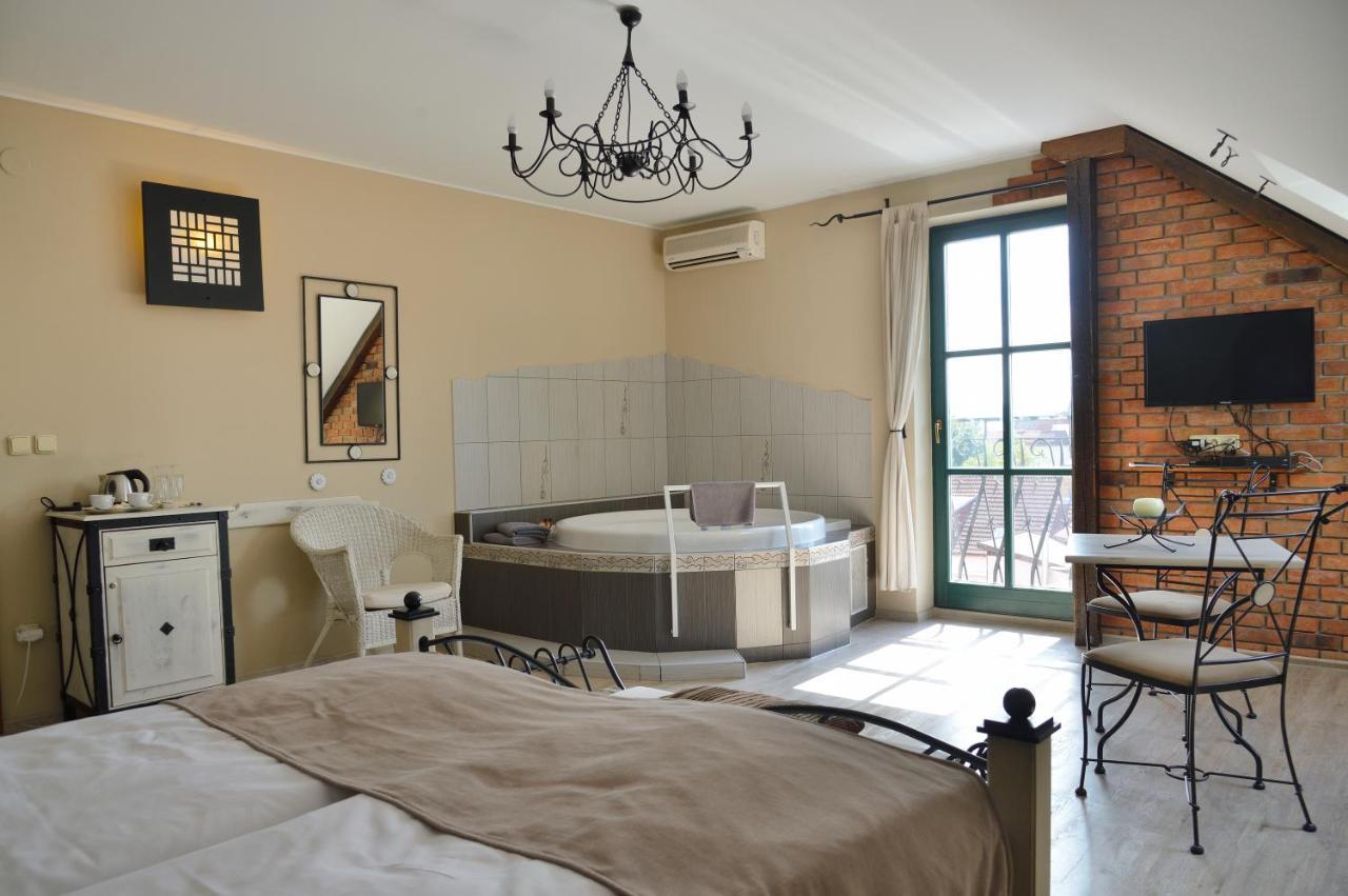 Hotel Via Ironia Vysoké Mýto 外观 照片
