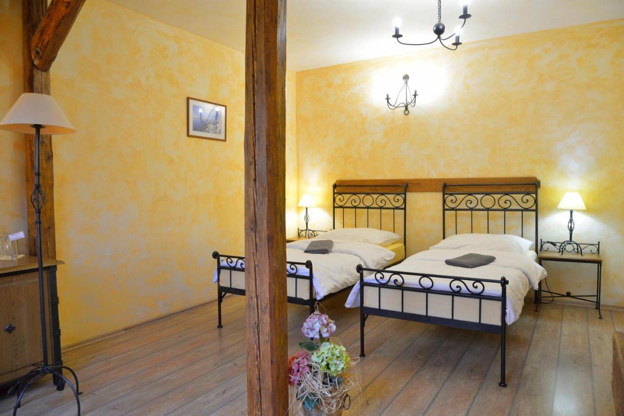 Hotel Via Ironia Vysoké Mýto 外观 照片